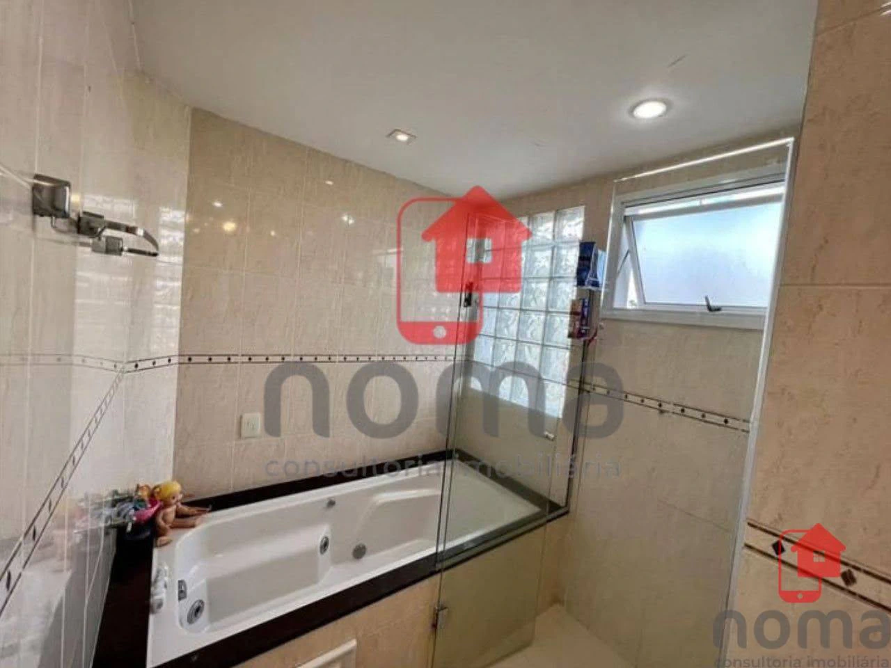 Furnished house, 190 m², with a bathtub — photo 18