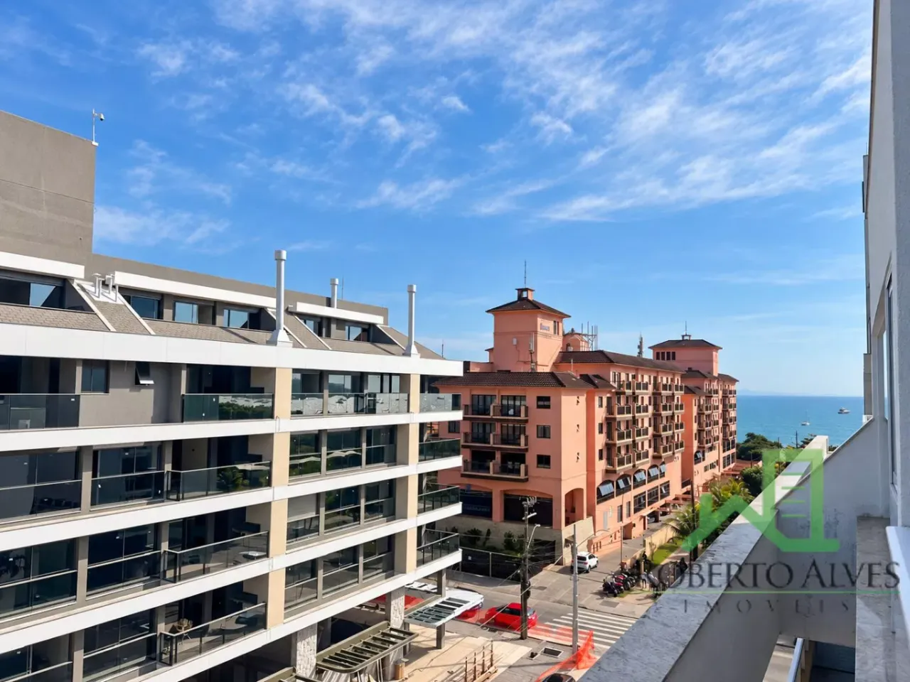 Furnished apartment, 240 m², with floor-to-ceiling windows — photo 11