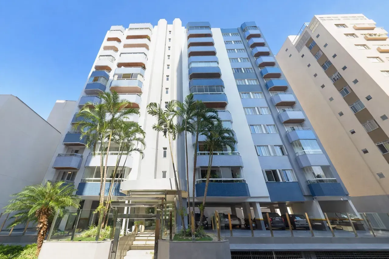 Furnished 5-bedroom apartment with 2 parking spots and 166 m² — photo 25