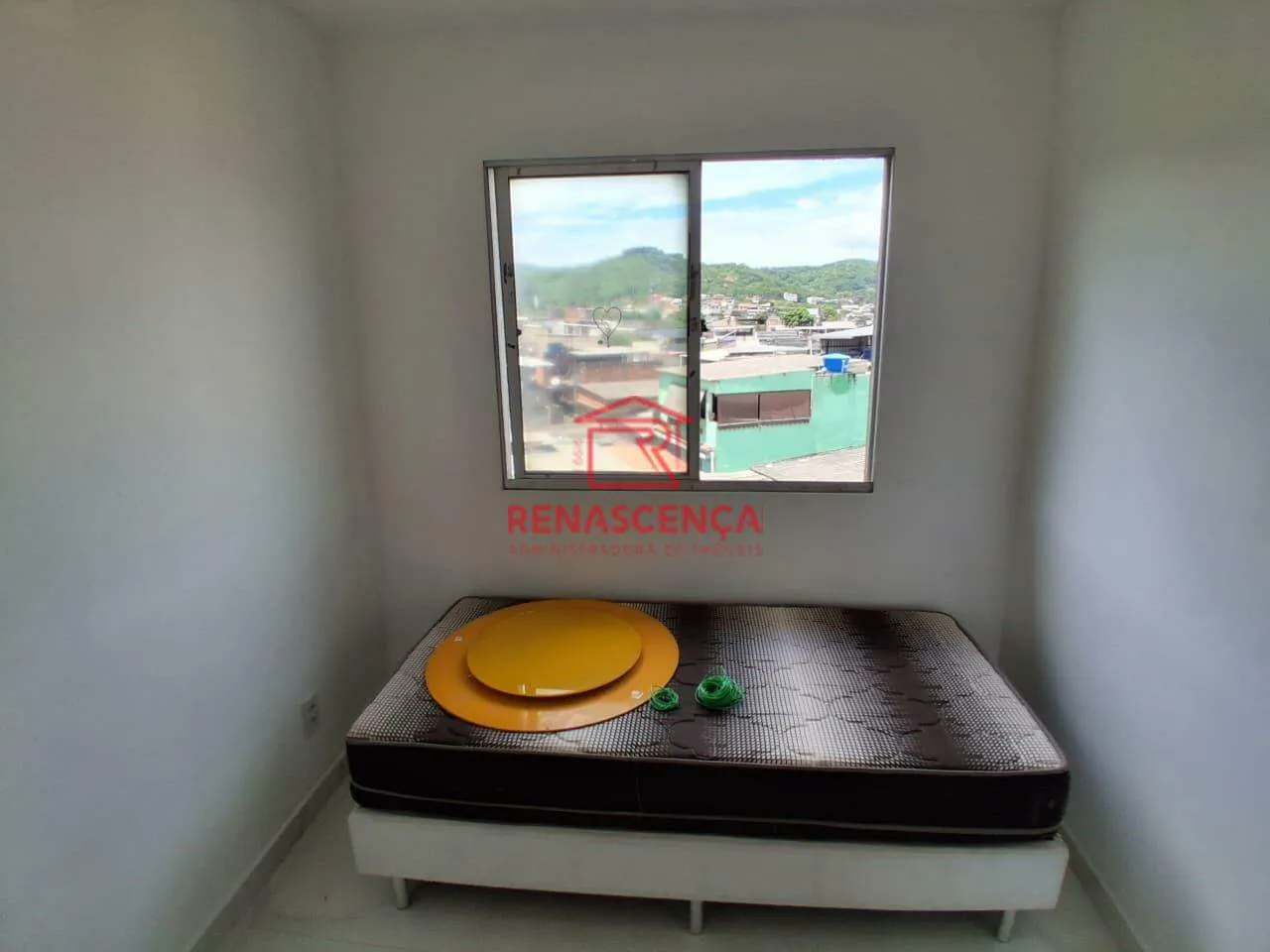 Unfurnished apartment with 2 bedrooms and 1 bathroom — photo 21