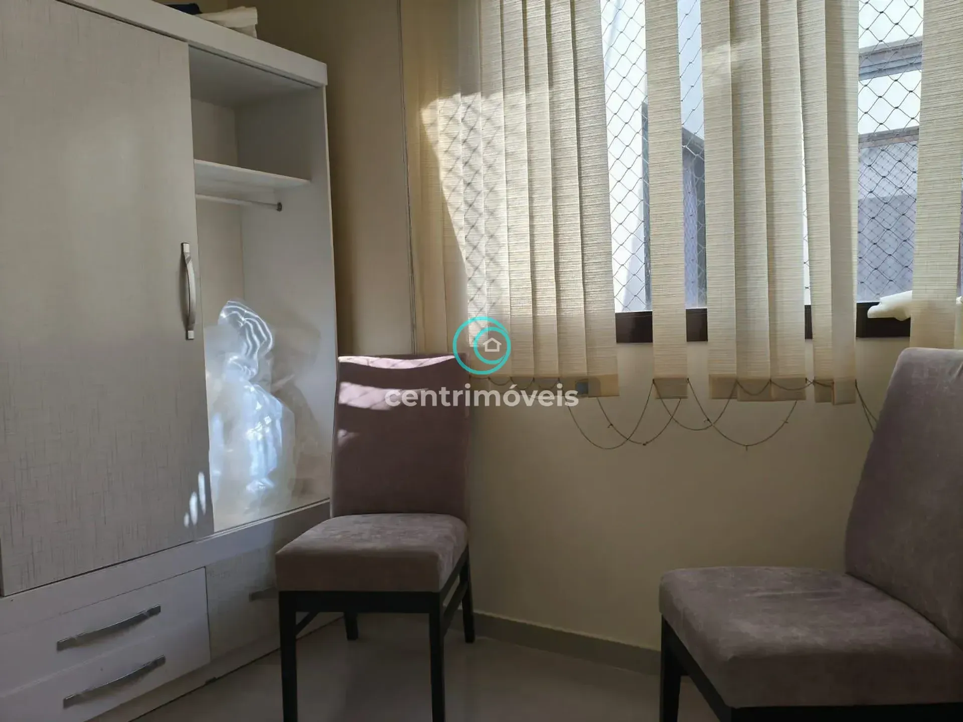 Apartamento mobiliado com 4 quartos e 3 banheiros — photo 12