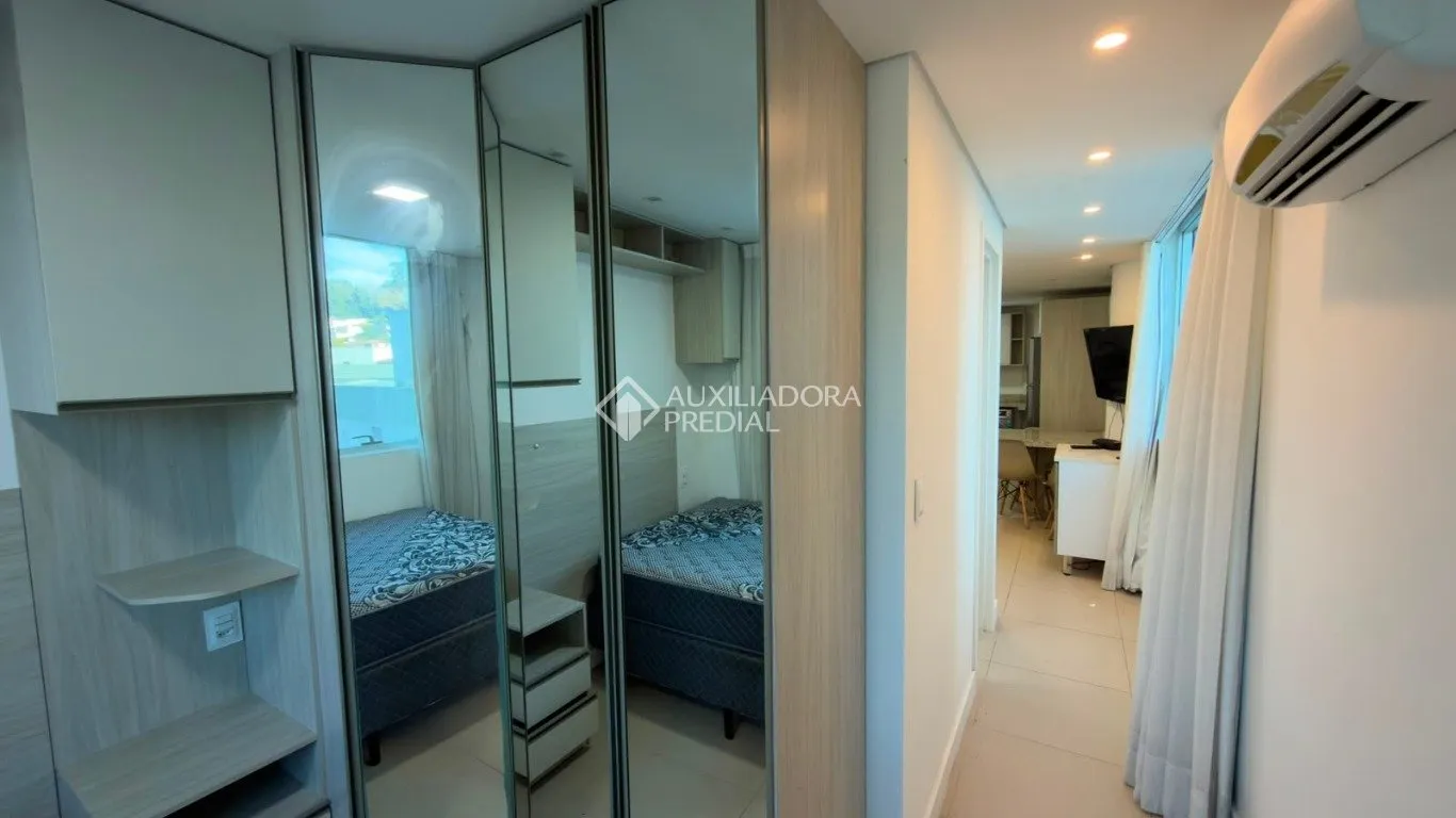 Мебльована квартира з 1 спальнею та 68 м² — photo 13