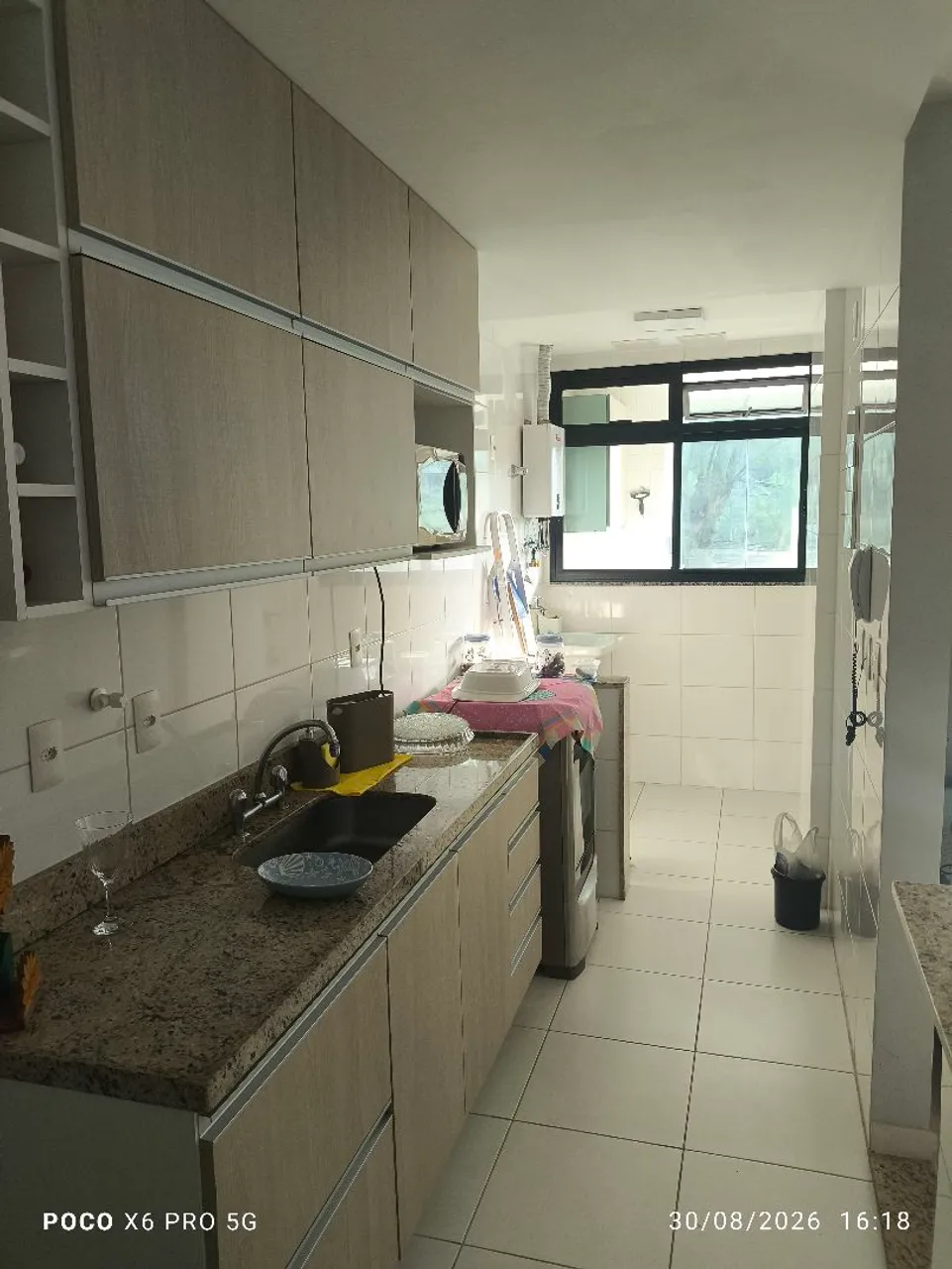 Furnished apartment with open-plan kitchen and 2 bedrooms — photo 11
