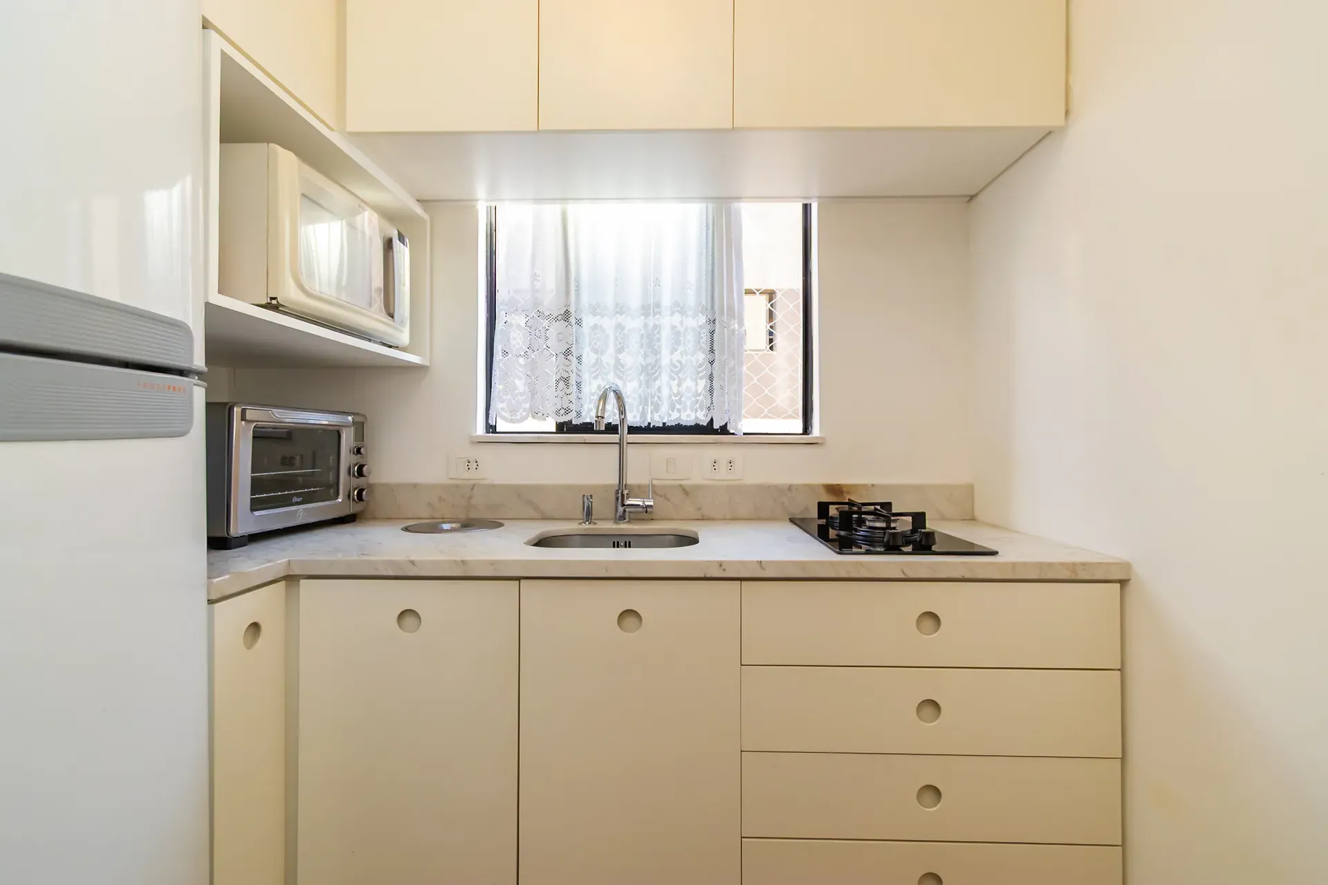 Furnished apartment, 32 m², with a dryer — photo 14