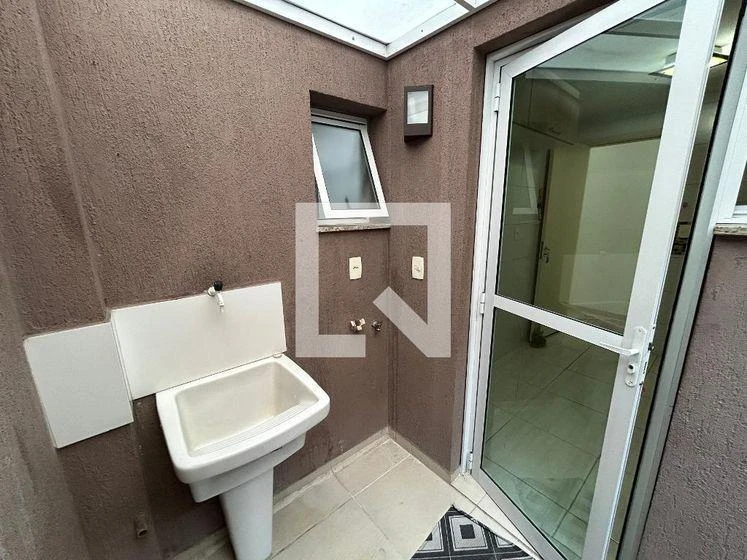 Засклений балкон та 3 спальні: будинок 96 м² — photo 35