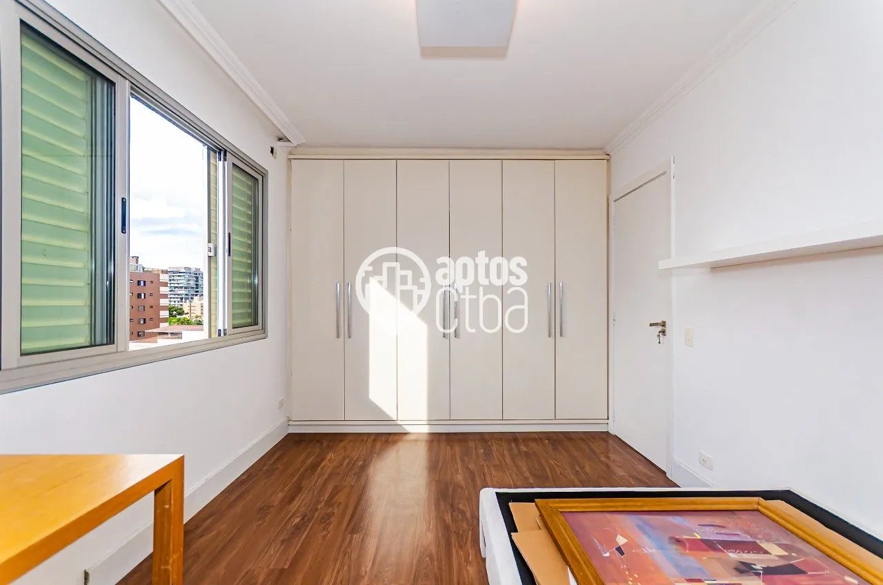 3-bedroom apartment with a home office — photo 20