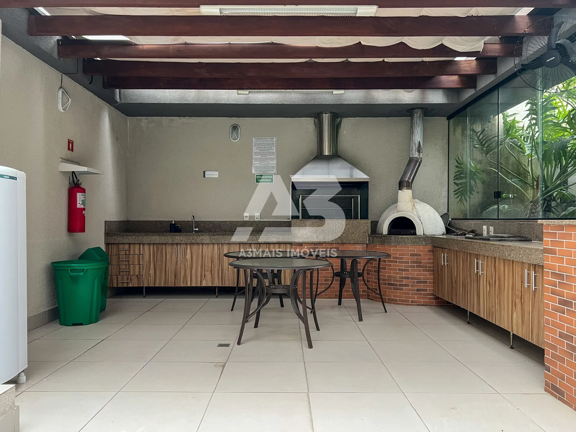 Apartment, 65 m², with a glass-enclosed balcony — photo 9