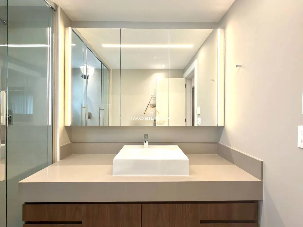 Floor-to-ceiling windows in a 3-bedroom apartment, 138 m² — photo 104