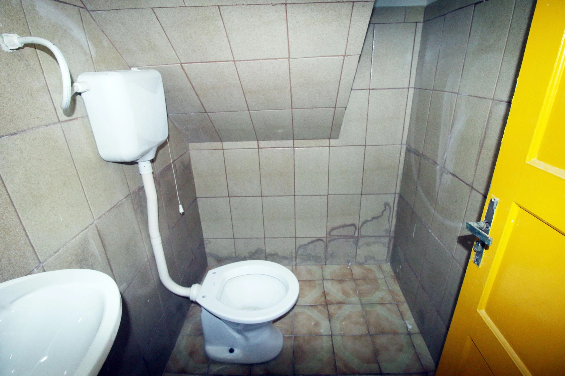 Rental house with 3 en-suite bedrooms and 4 bathrooms — photo 29