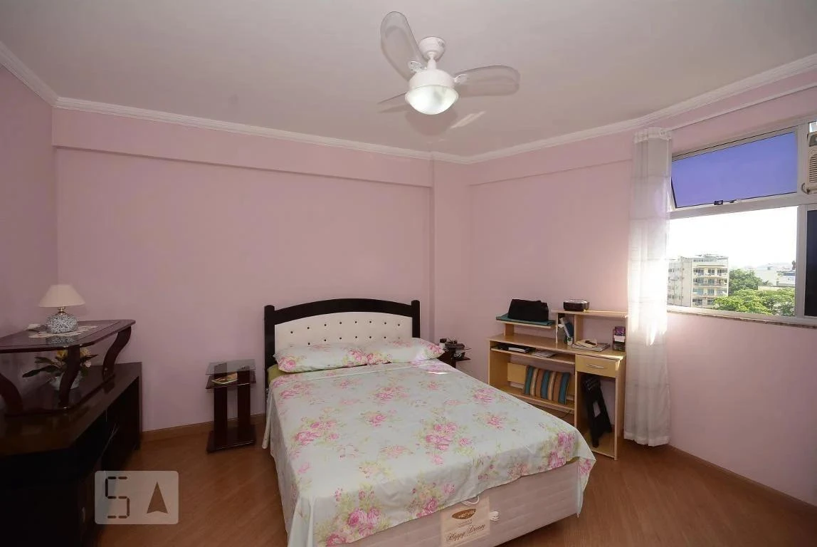 104 m² apartment with 3 bedrooms and a glass shower — photo 3