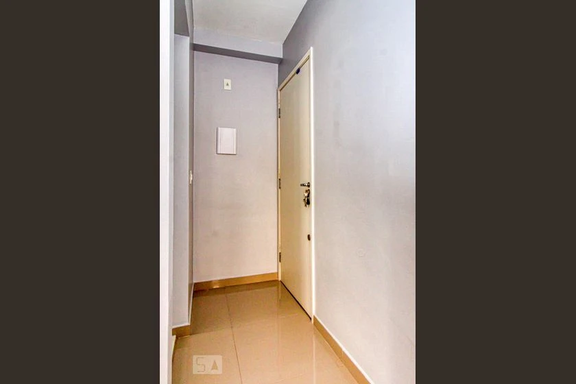 Unfurnished apartment with 2 bedrooms and a balcony — photo 10