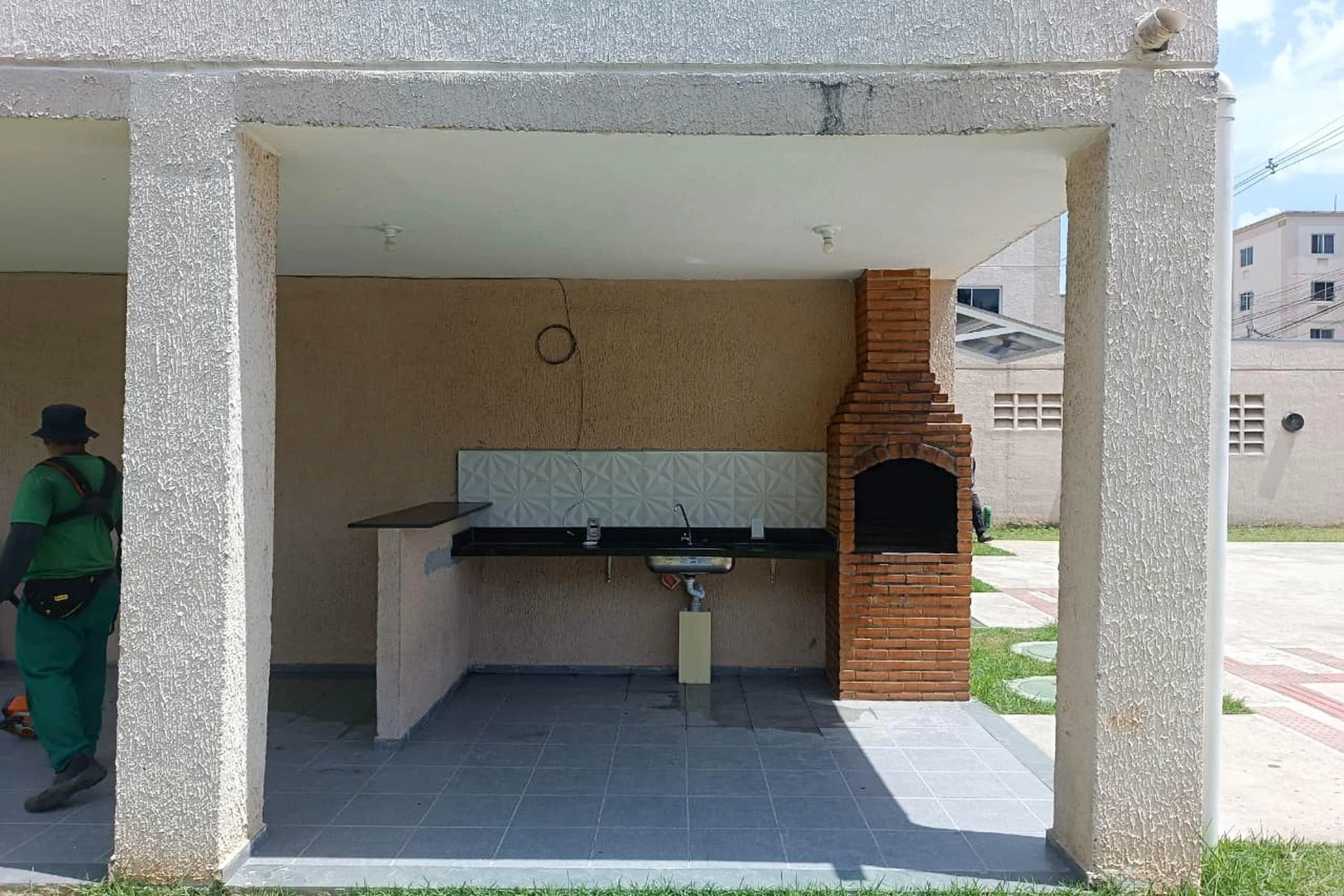 Незмебльована квартира з 2 спальнями, 1 ванною і кухнею окремо — photo 18