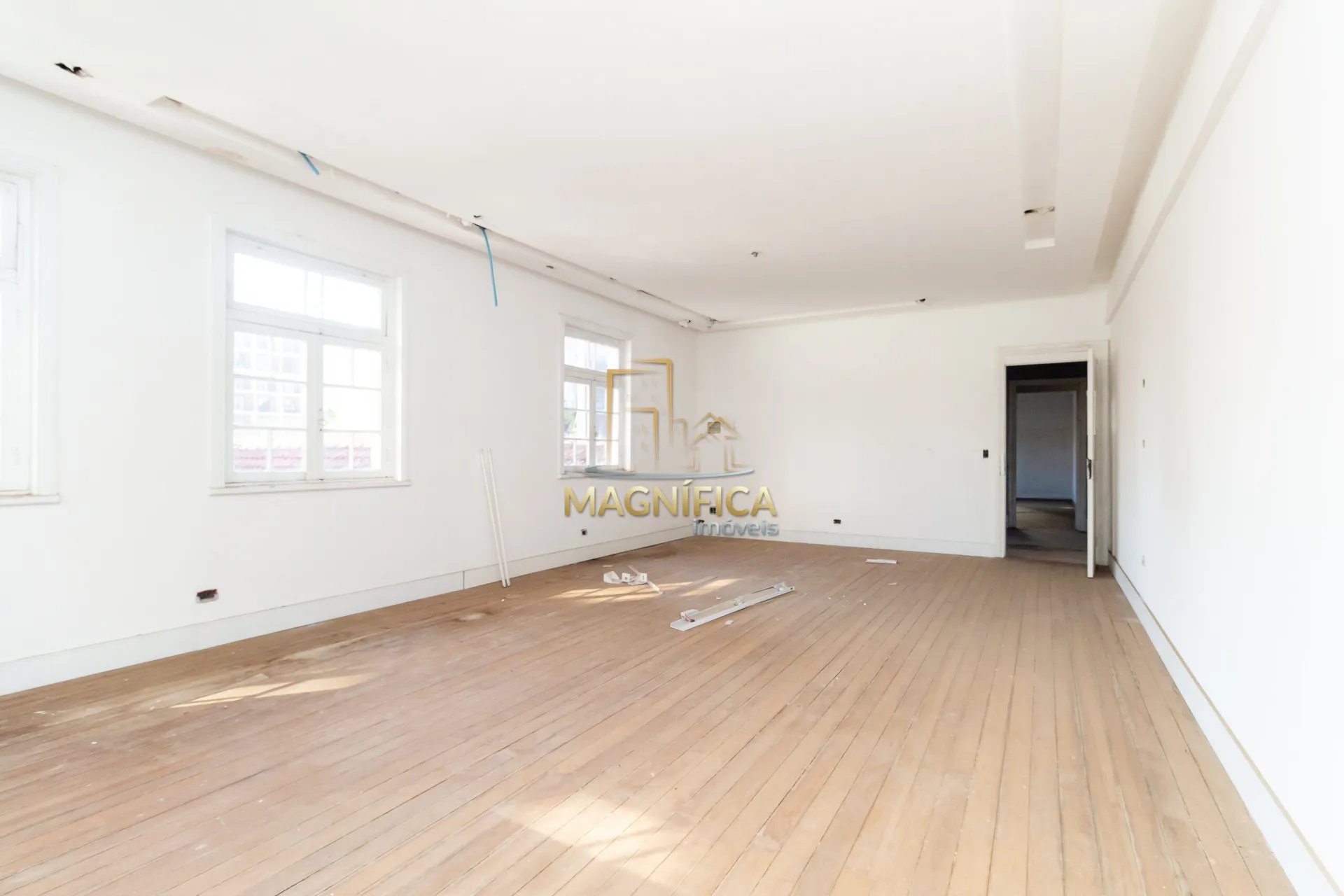 Commercial house with 1 bedroom and balcony, 501 m² — photo 4