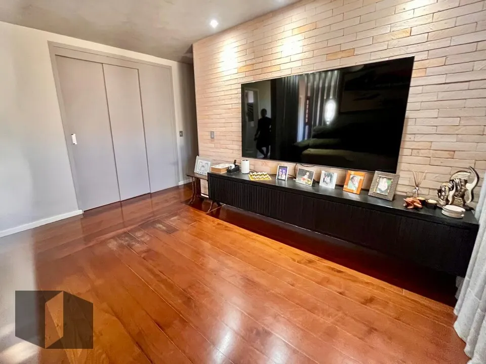 Furnished house with 5 bedrooms and 5 bathrooms — photo 39