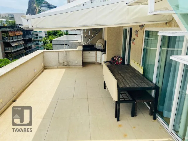 Penthouse with 4 bedrooms and 3 bathrooms — photo 45