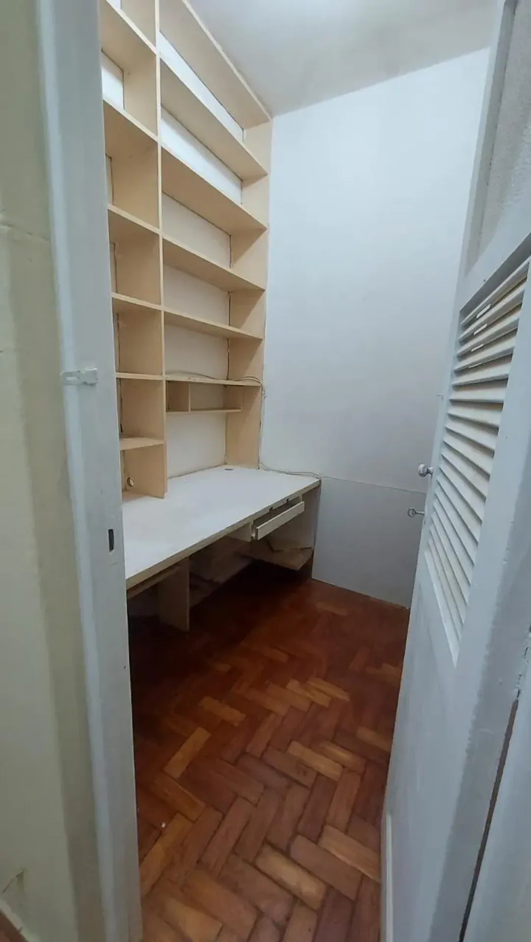 Apartamento mobiliado de 55 m² com 3 quartos e mesa — photo 20