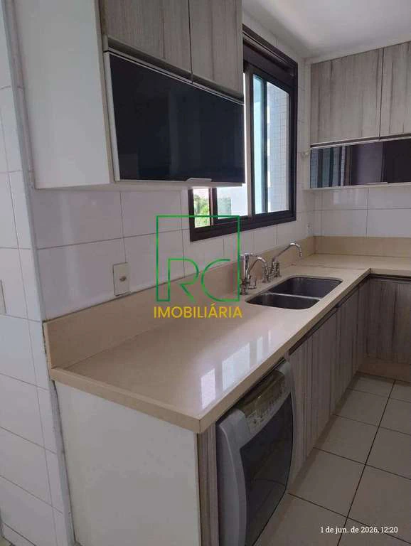 234 m² unfurnished apartment with 4 en-suite bedrooms — photo 22
