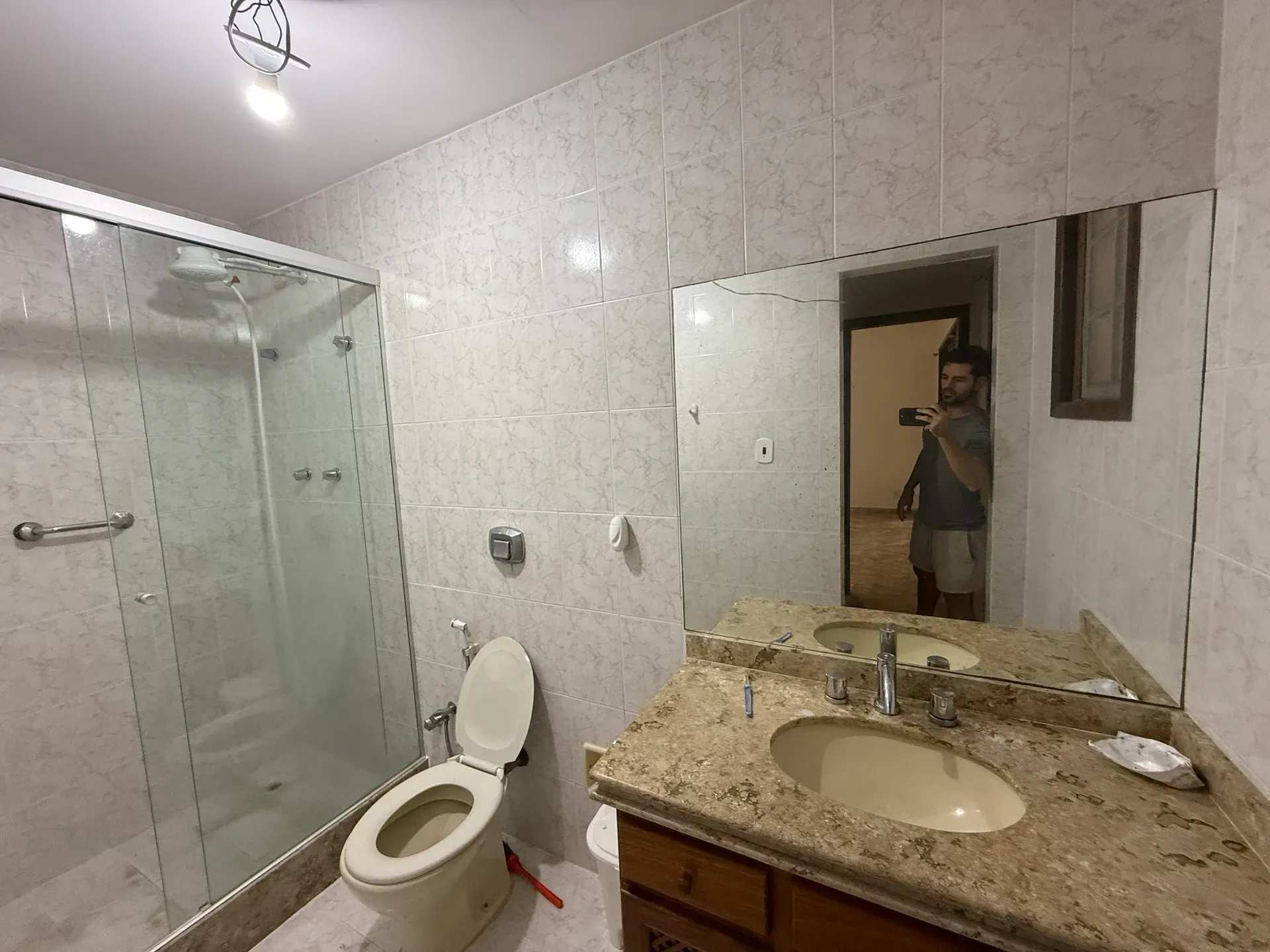 Furnished house, 350 m², with a glass-enclosed balcony — photo 24