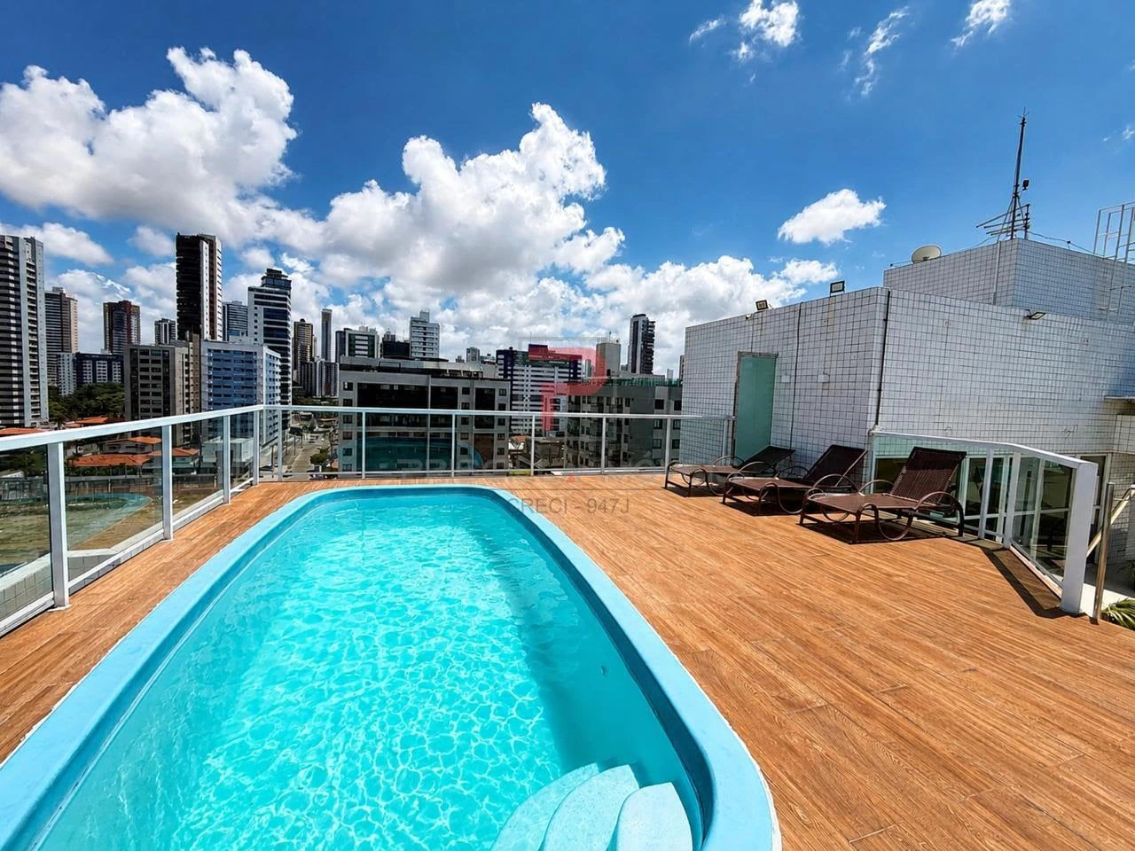 Вид на воду и 2 спальни: квартира 62 м² — photo 25