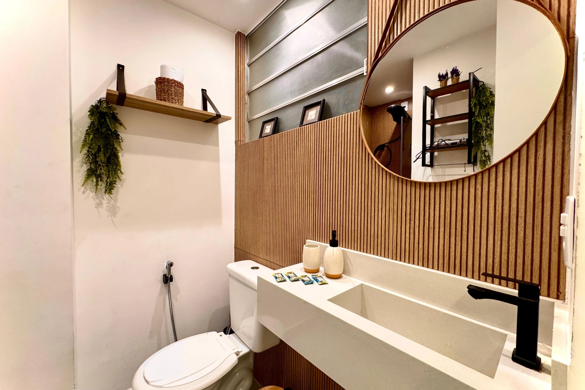 1 quarto e janelas do piso ao teto: apartamento de 30 m² — photo 9