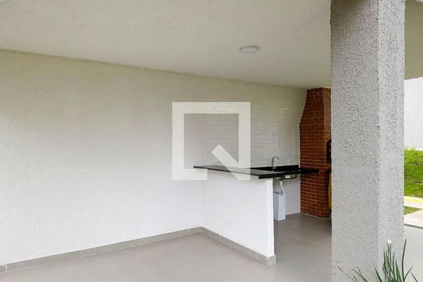 2-bedroom apartment in a building with a gym — photo 14