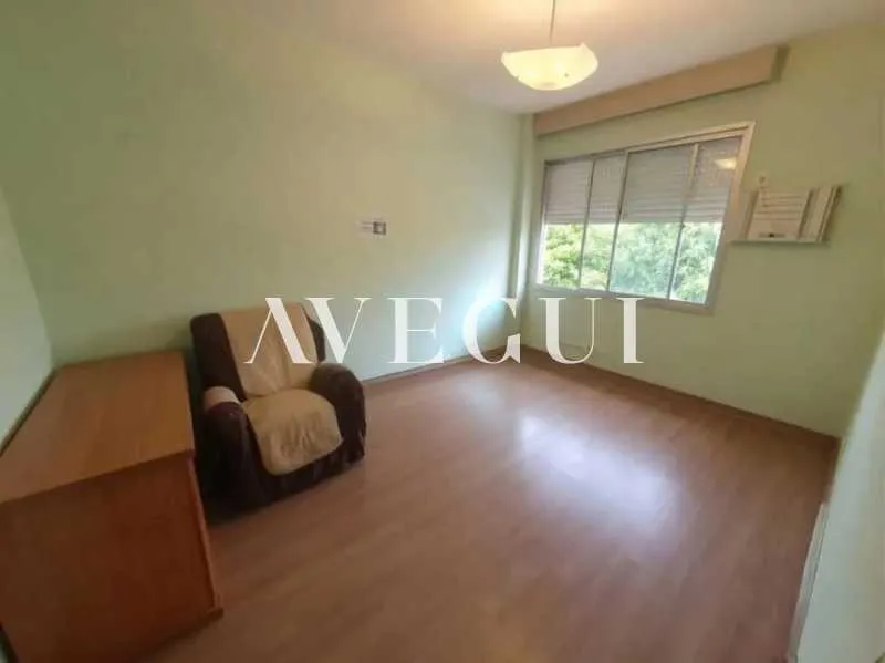 Apartment with 4 bedrooms, 3 bathrooms and balcony — photo 14