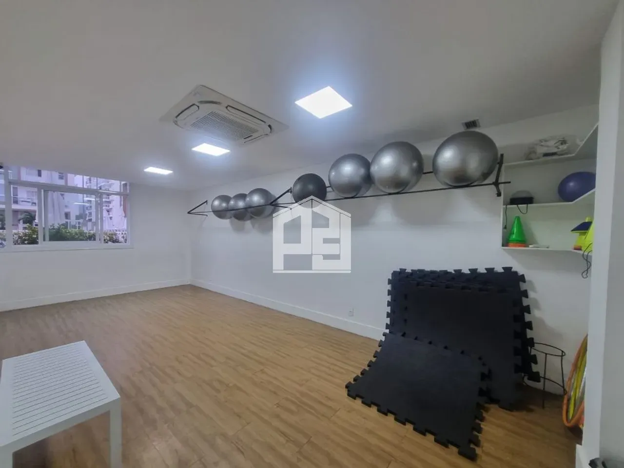 Apartment, 69 m², with a jacuzzi — photo 40