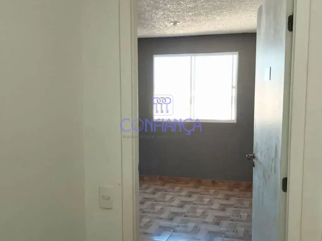 2-bedroom apartment with fitted kitchen cabinets — photo 8