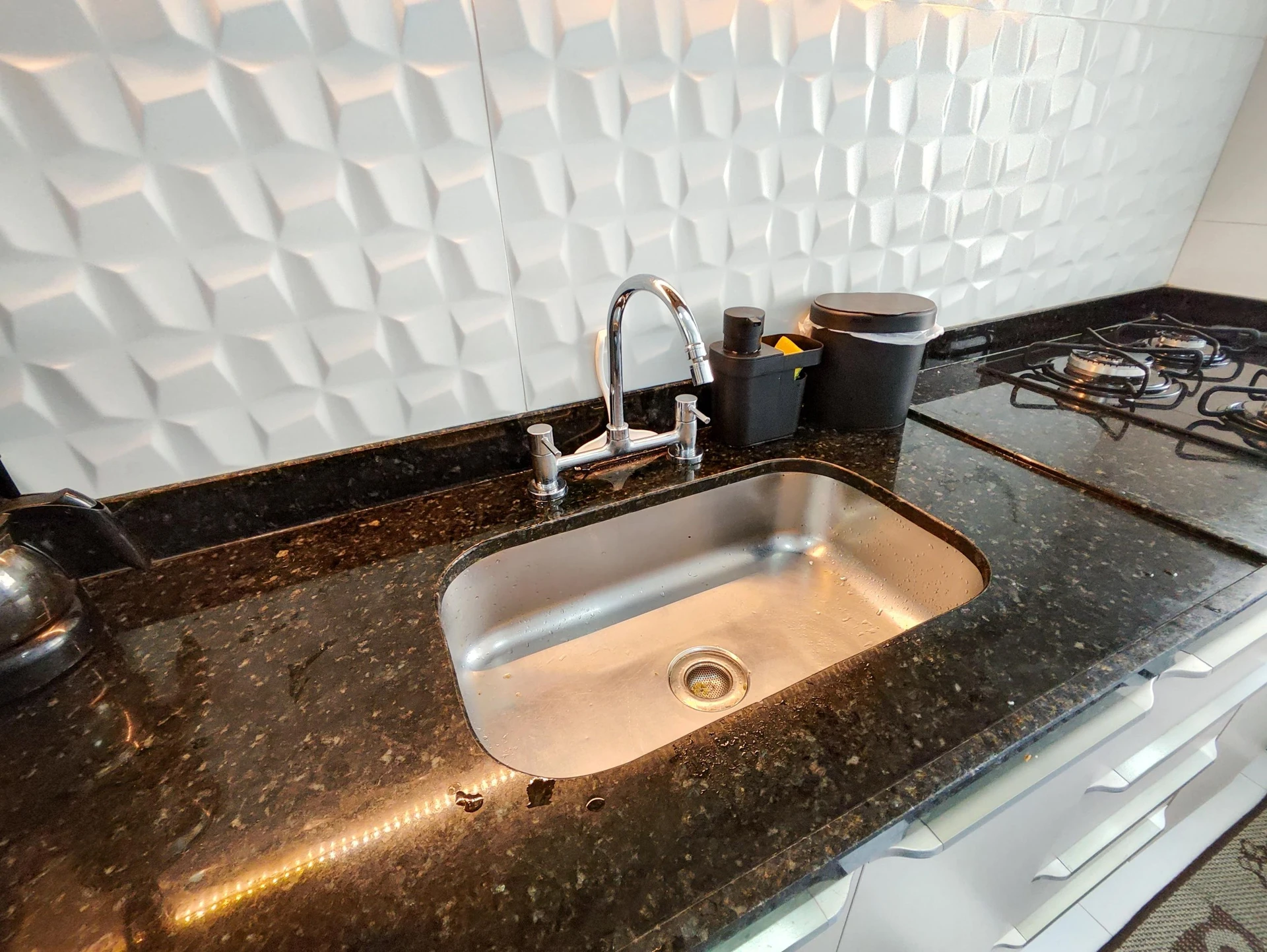 3-bedroom apartment with a dishwasher — photo 27