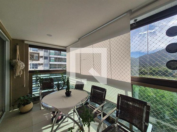 Glass-enclosed balcony in a 3-bedroom apartment, 76 m² — photo 25