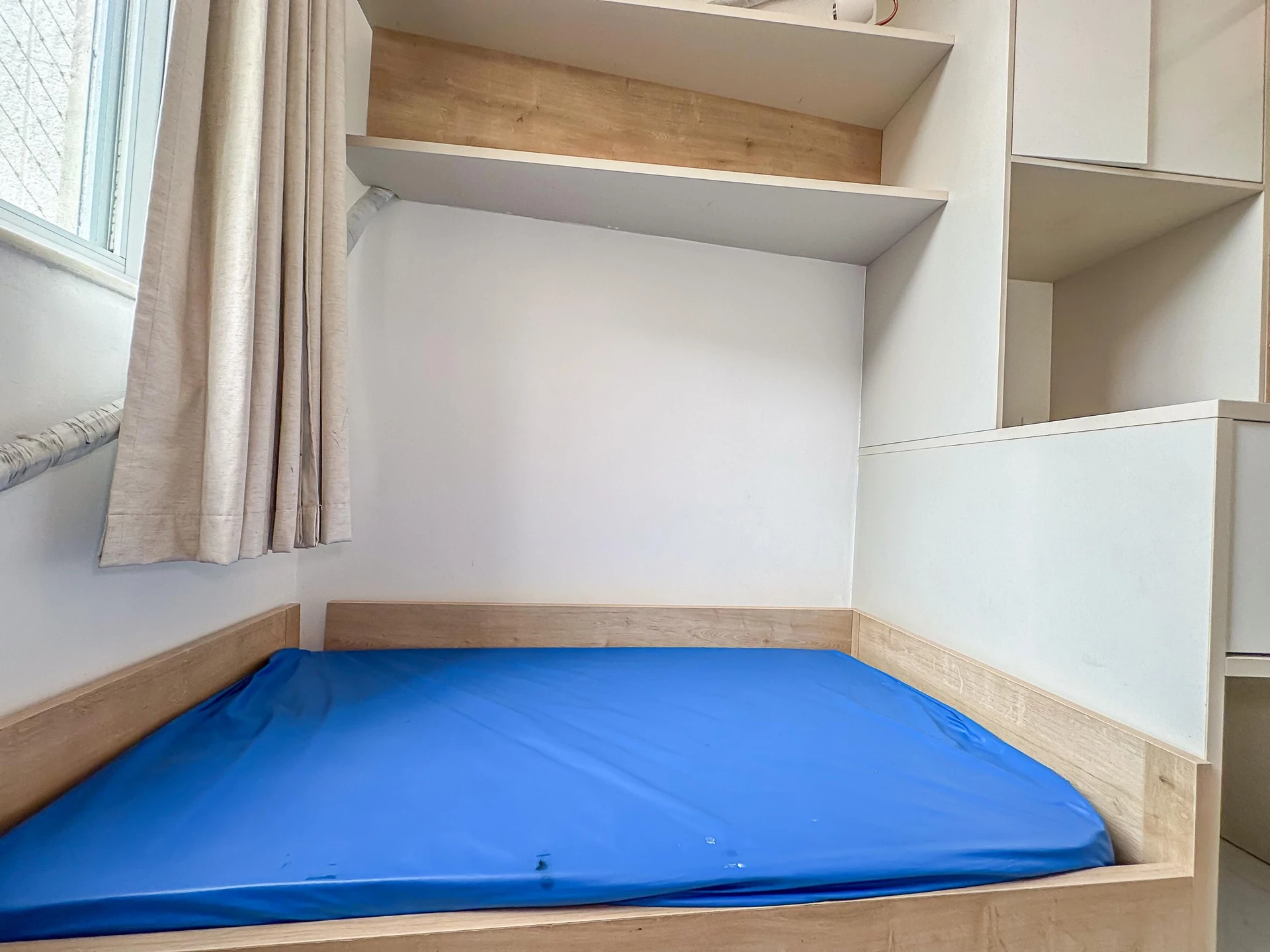 Apartamento de 1 dormitorio con cocina abierta al salón — photo 48