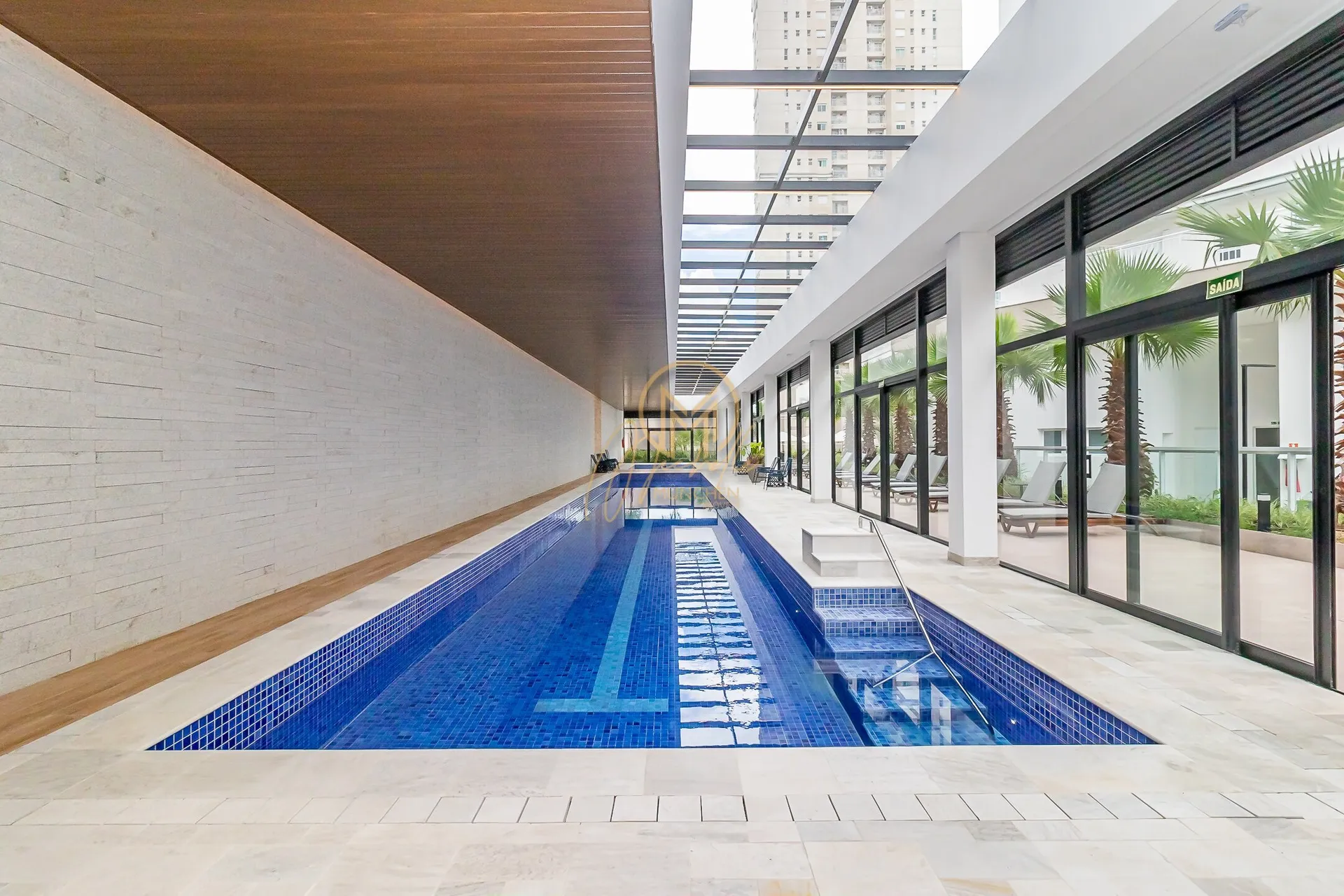 Furnished 462 m² apartment with 4 en-suite rooms — photo 15