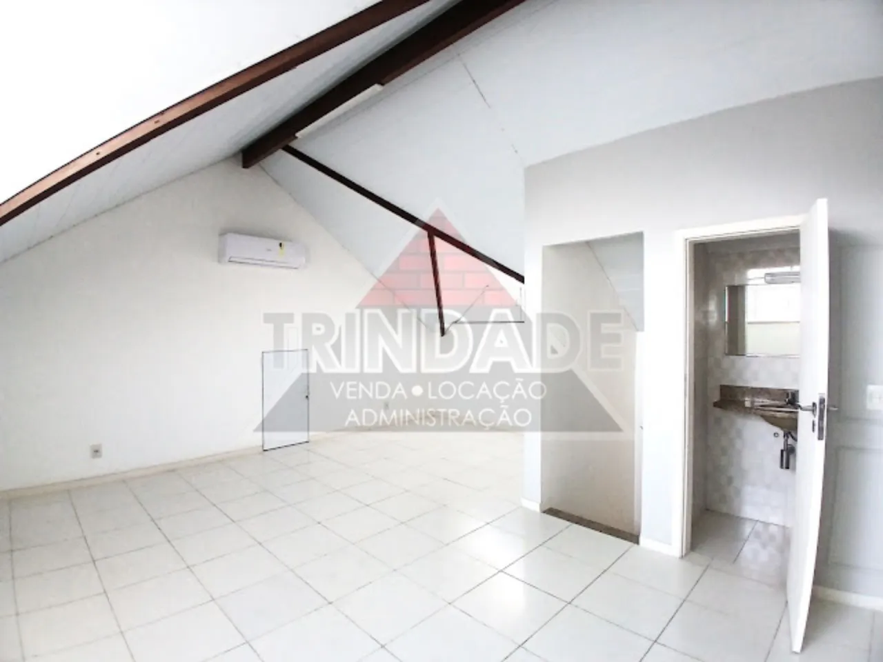 Casa duplex de 270 m² com 5 suítes e 3 banheiros — photo 24