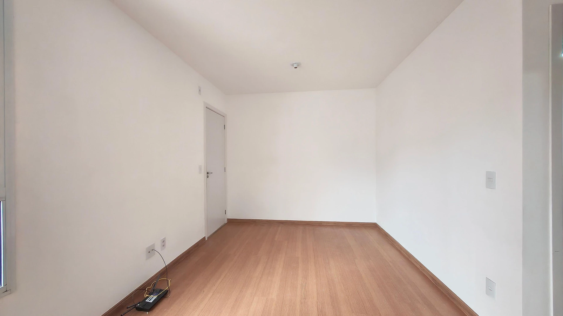 2-bedroom apartment in a building with a gym — photo 23