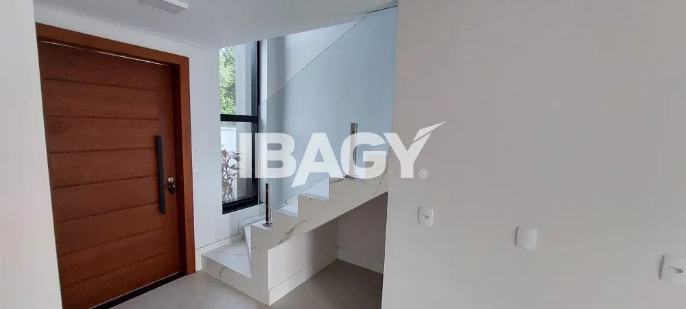 House with 3 en-suite bedrooms and 2 parking spaces — photo 16