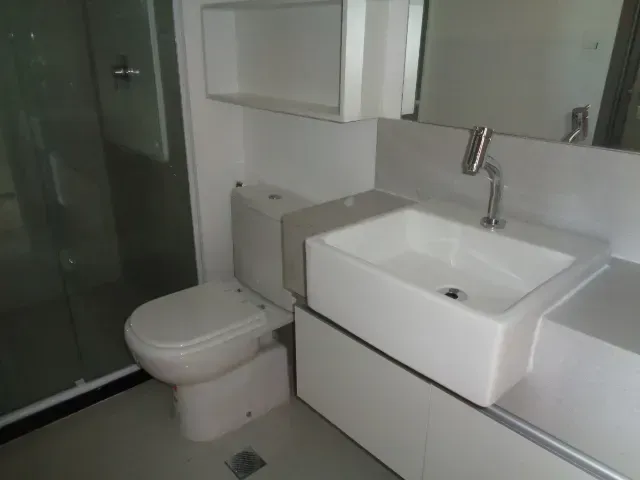 Apartamento mobiliado de 2 quartos em condomínio com piscina — photo 6