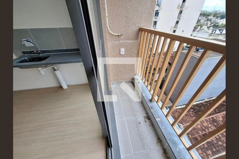 Apartamento de 1 dormitorio con cocina abierta y balcón — photo 16