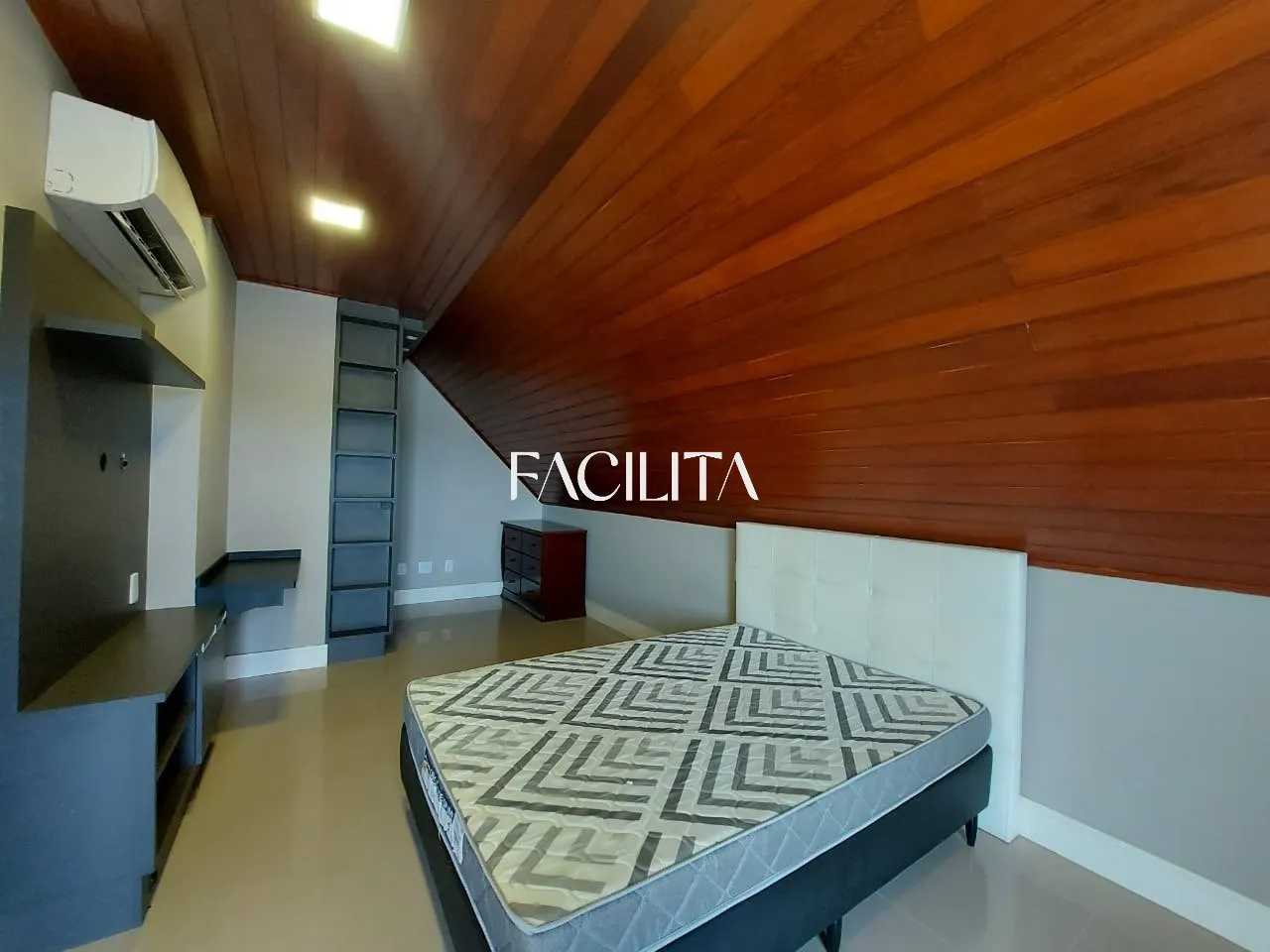 Меблированный дуплекс-пентхаус с 4 спальнями и 245 м² — photo 13