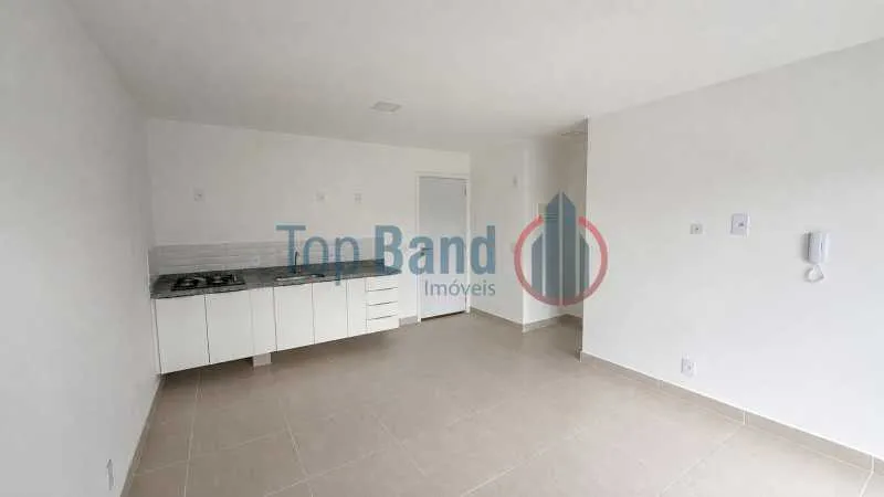 1-bedroom apartment with a balcony and open kitchen — photo 2