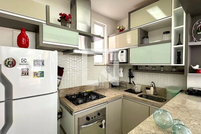 Apartamento de 1 quarto com cozinha separada — photo 3