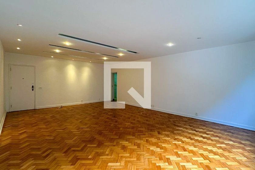 154 m² apartment with 3 bedrooms and 1 parking spot — photo 28