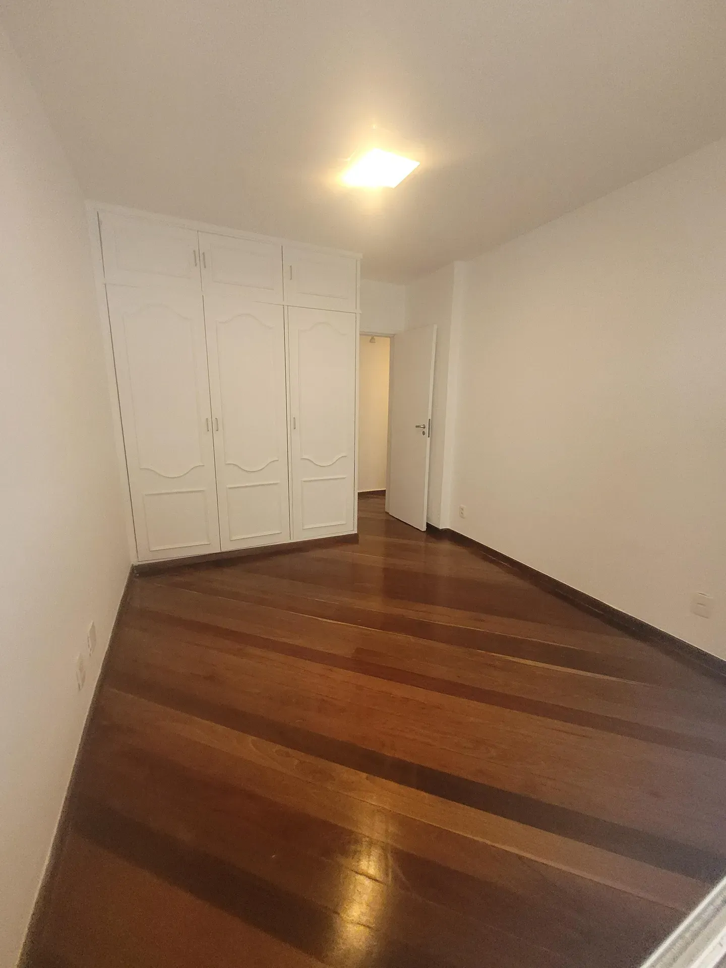 Квартира 106 м² з 2 спальнями та 3 ванними — photo 3