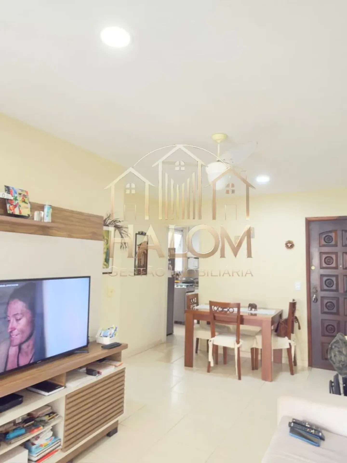 90 m² apartment with a closed kitchen and 2 bedrooms — photo 8