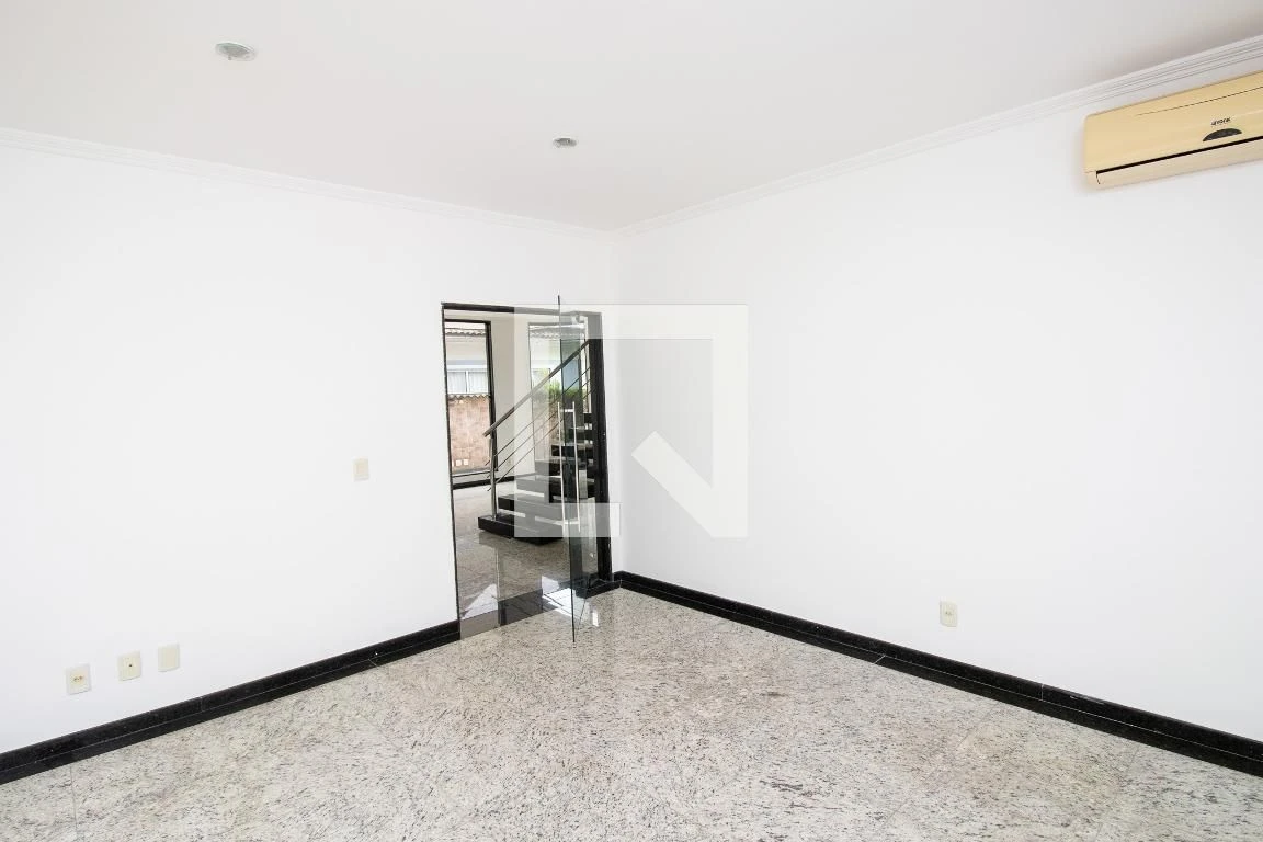 Casa com 3 suítes e quintal privativo com churrasqueira — photo 79