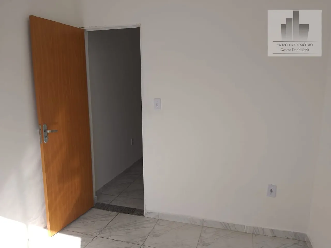 Rental apartment with 2 bedrooms and a separate kitchen — photo 7