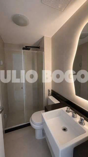 Furnished duplex penthouse with 3 en-suite bedrooms and 180 m² — photo 19