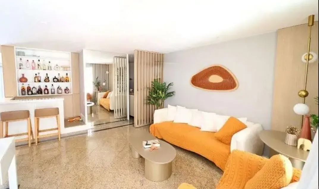 Rental house with 5 bedrooms and 5 bathrooms — photo 16