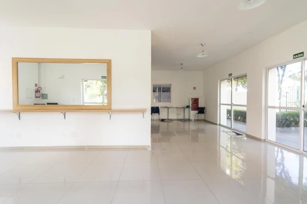 2-bedroom apartment with a home office — photo 32