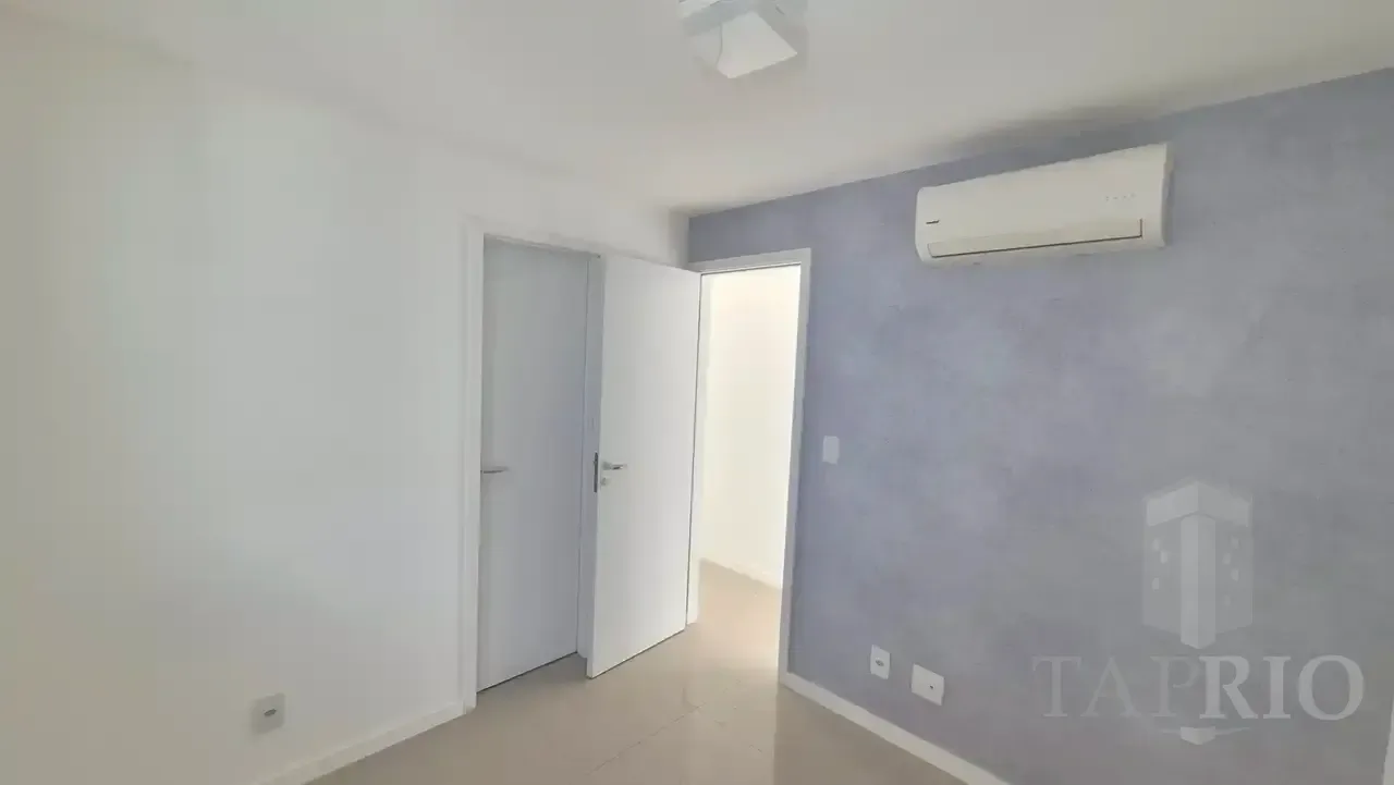 3-bedroom apartment with 3 bathrooms and 2 parking spots — photo 11