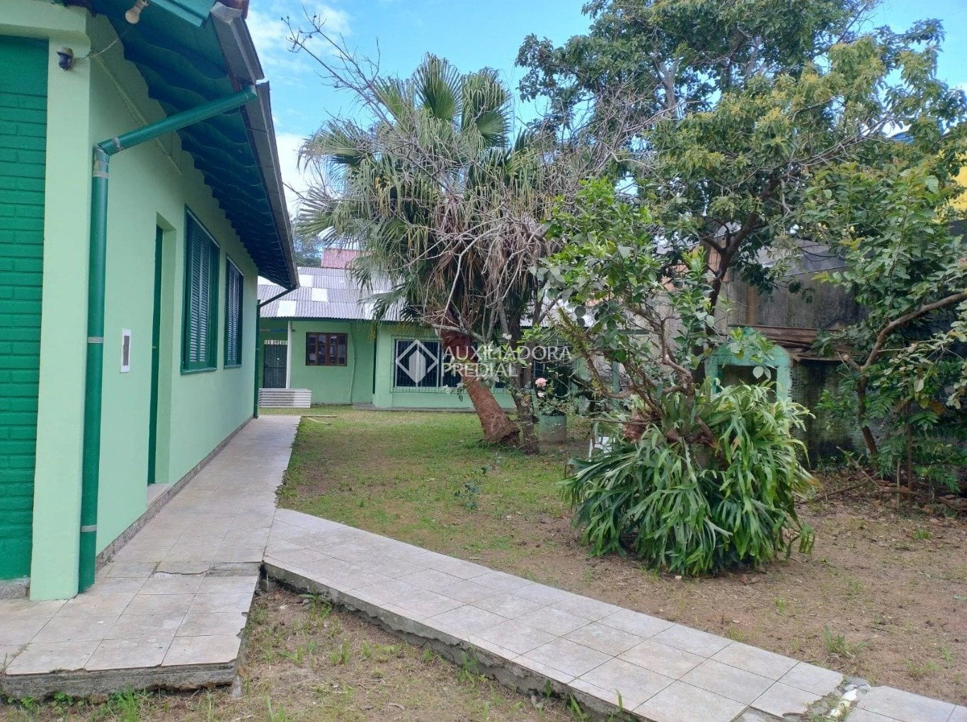 3-bedroom house with a mountain view in Florianópolis — photo 3